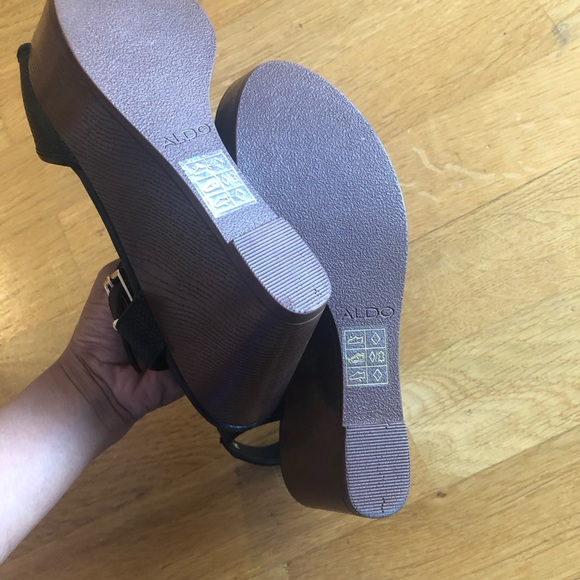 Sandals - Picture 6 of 6